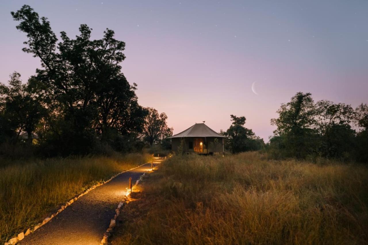 Trees N Tigers, Tadoba Hotel Kolara Exterior photo